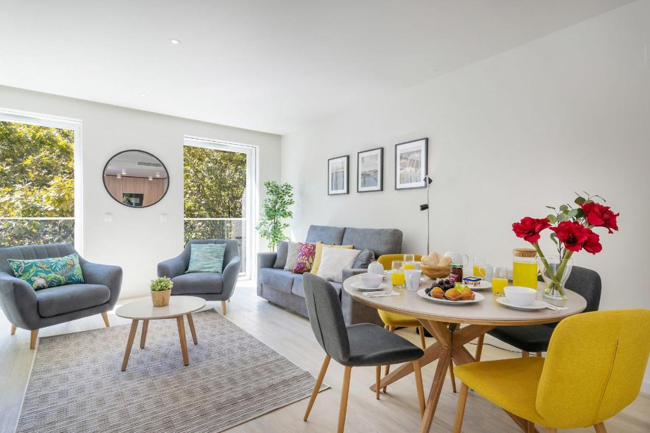 Modern & Stylish Apartment In Av. Da Liberdade By Lovelystay リスボン エクステリア 写真