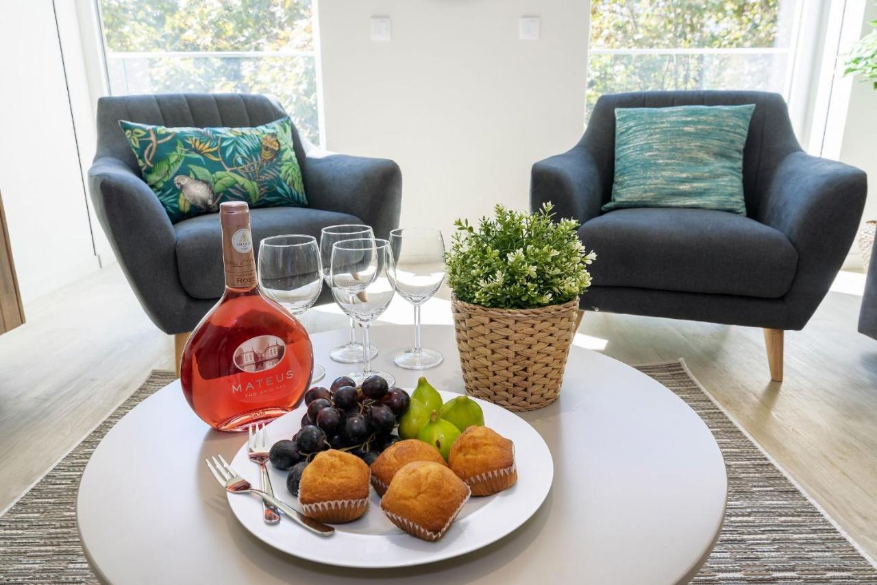 Modern & Stylish Apartment In Av. Da Liberdade By Lovelystay リスボン エクステリア 写真
